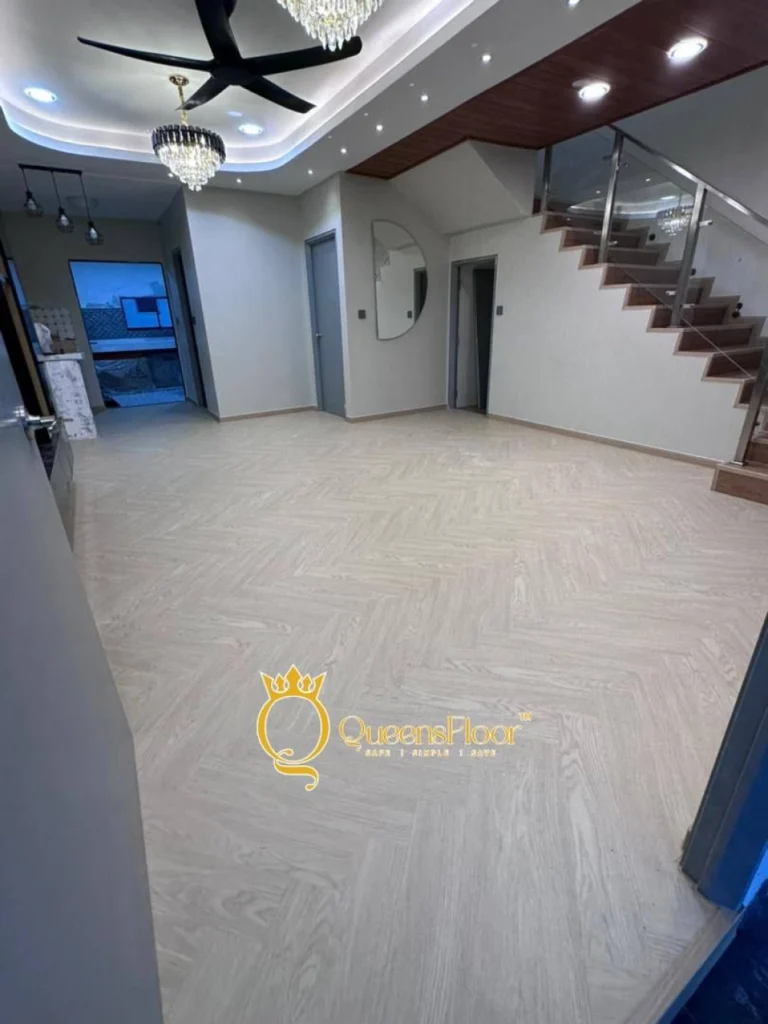 QueensFloor